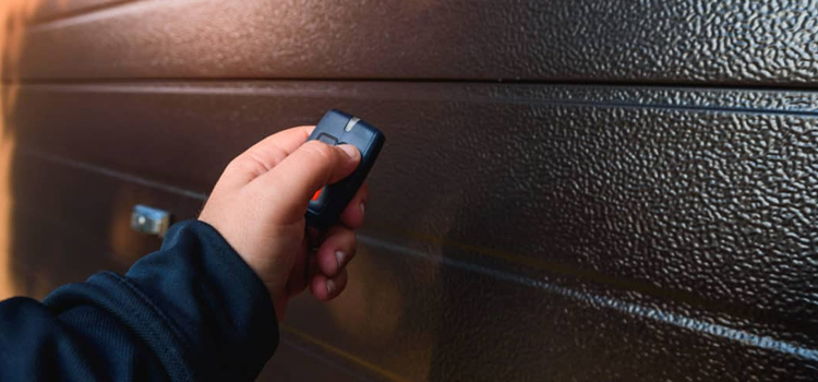 automatic door opener with remote control in Grimsby