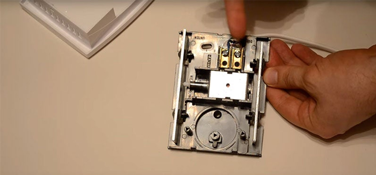 fix door bell in Grimsby