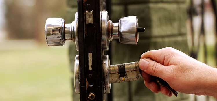 front door latch repair Grimsby