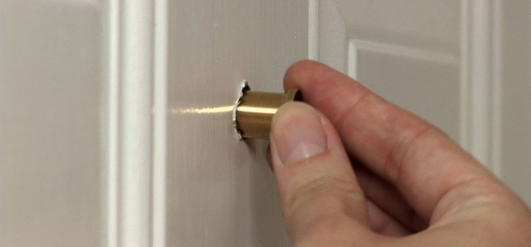 peephole door repair in Grimsby